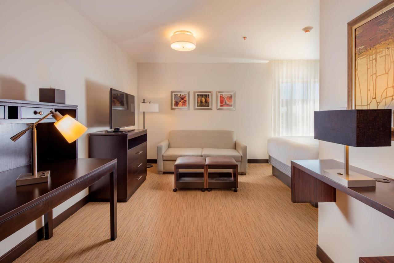 Staybridge Suites - Saltillo By Ihg Ngoại thất bức ảnh