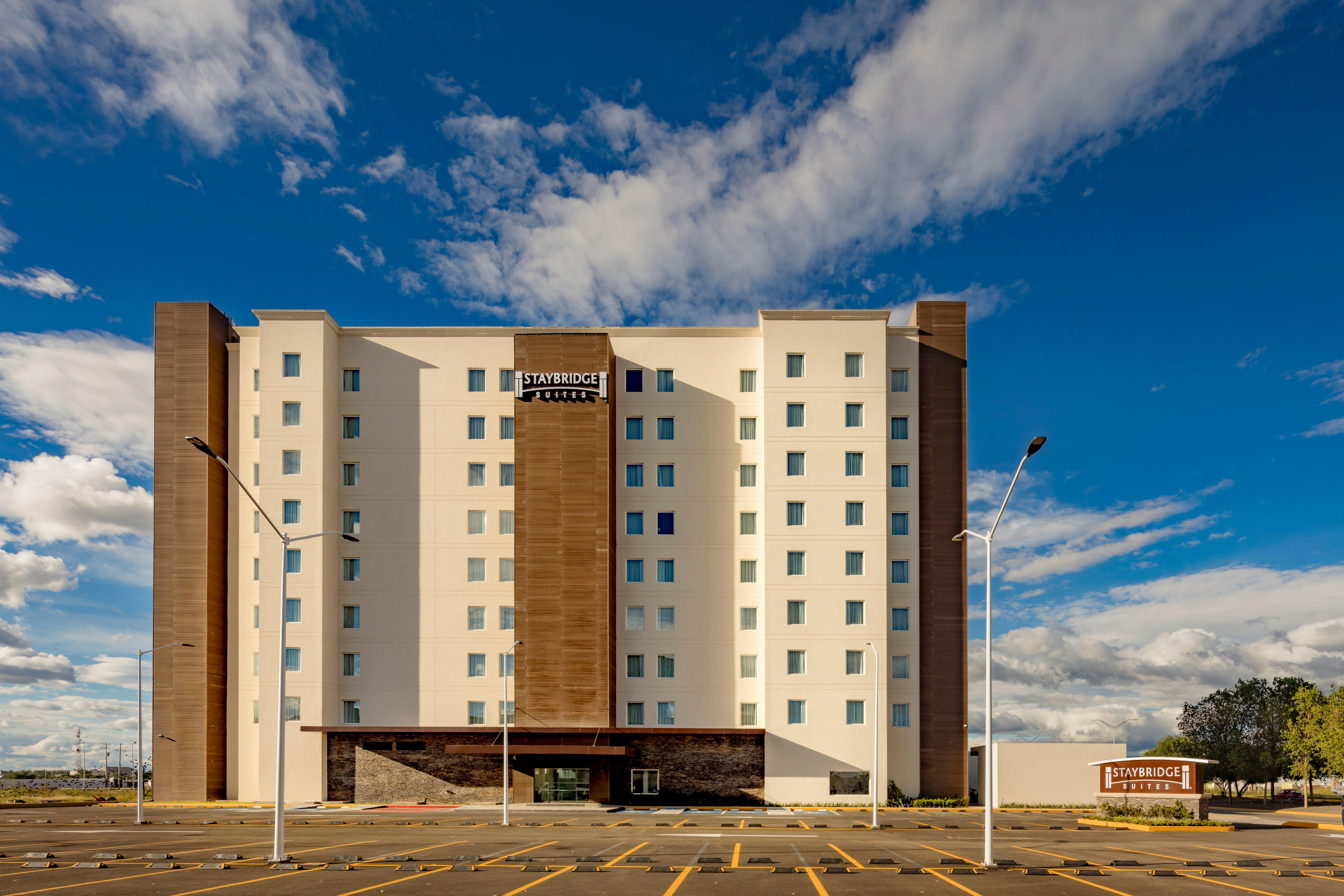 Staybridge Suites - Saltillo By Ihg Ngoại thất bức ảnh