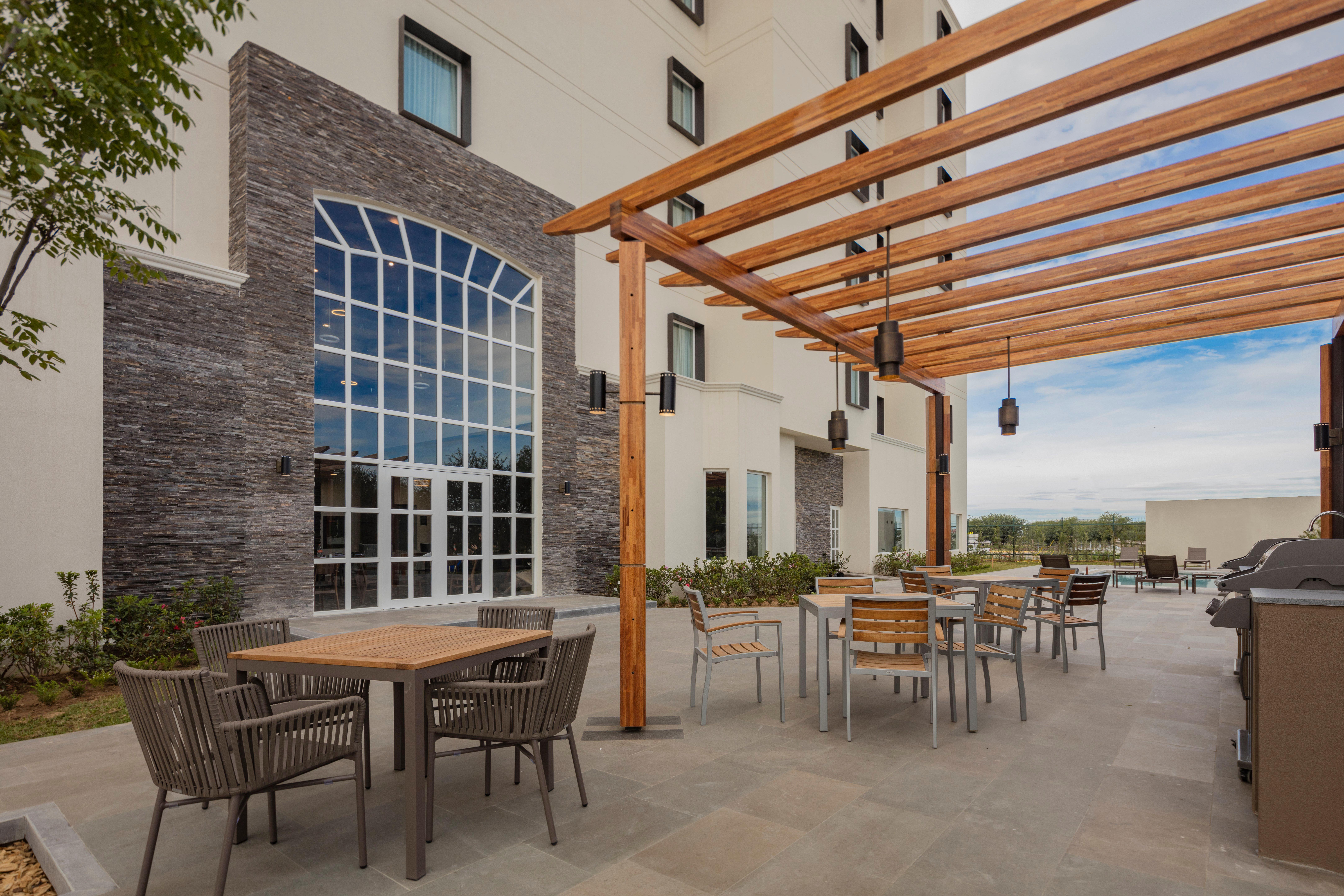 Staybridge Suites - Saltillo By Ihg Ngoại thất bức ảnh